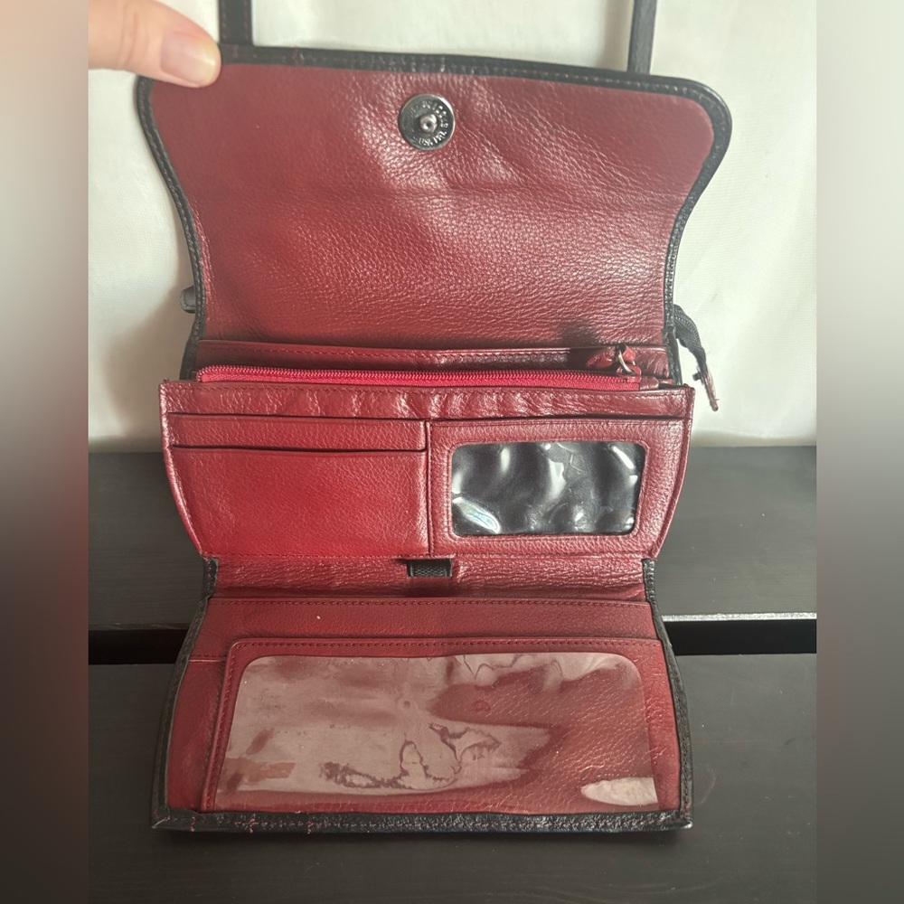 Vintage Brighton Black Leather Shoulder Bag with Red Heart - Picture 8 of 14